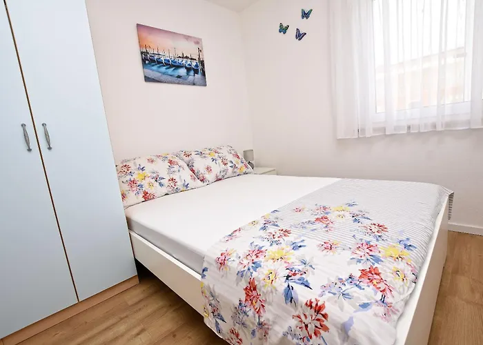 Apartamento Marigold Sveti Filip i Jakov